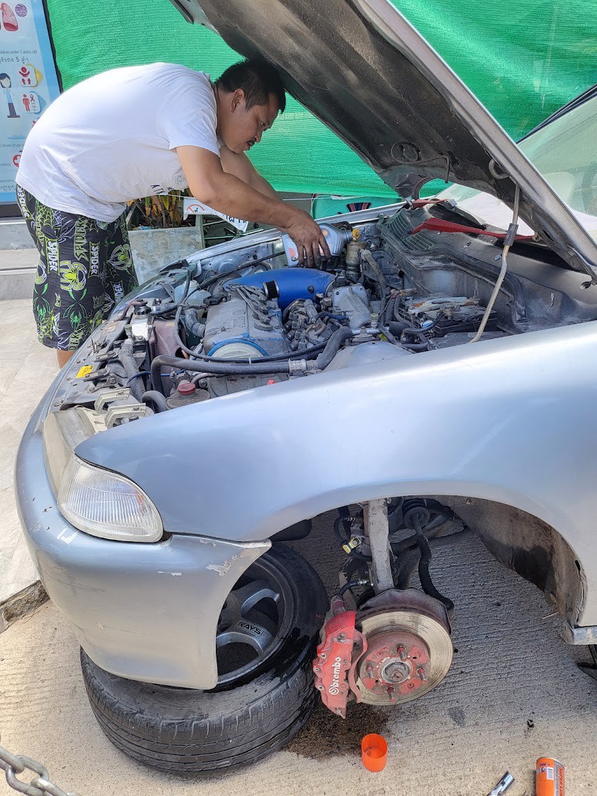 บริการซ่อมรถ